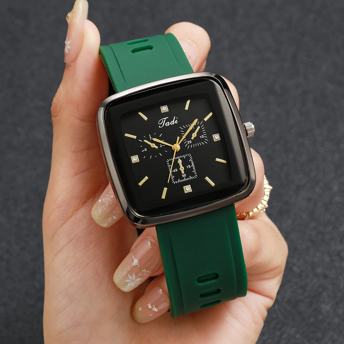 Fashion Rhinestone Square Wome - Silicone Band Women recension och pris